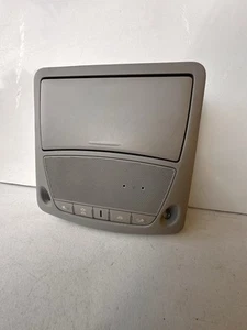 2017-2023 NISSAN MURANO FRONT ROOF CENTER CONSOLE DOME LIGHT 🔥 - Picture 1 of 2
