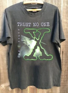 The X Files Trust No one short sleeve charcoal color shirt KV27593 - Picture 1 of 2