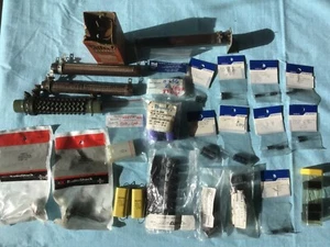 Radio, Short/Long wave, Capacitors, Resistors, Potentiometer, Repair Parts Lot - Picture 1 of 7