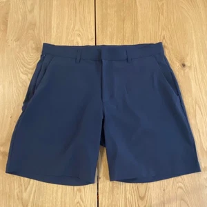 Fabletics Shorts Men's Sz 34 The Only Short Navy Blue 8" Performance - Picture 1 of 5