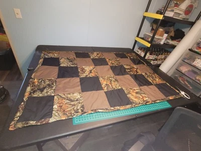 Camo throw quilt 45" By 62" - Imagem 1 de 2