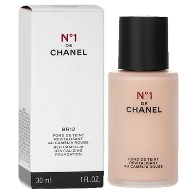 Chanel Foundation N°1 De Chanel Revitalizing Illuminates Hydrates Protect Choose - Image 1 of 3
