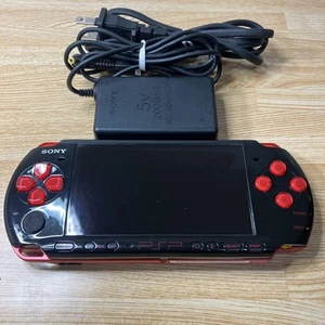 Sony PSP 3000 Newbie Hunters Pack Negro Rojo Consola Limitada Solo de Japón Raro - Imagen 1 de 7