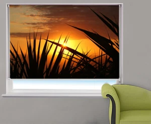 Bedrucktes Bild Foto Rollo Tropischer Sonnenuntergang Strand Palme Fenster Deko - Bild 1 von 3