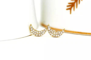 14 Karat echter Diamant MOND Ohrstecker 14 Karat Gelbgold Diamanten Ohrstecker auf Lager - Bild 1 von 6