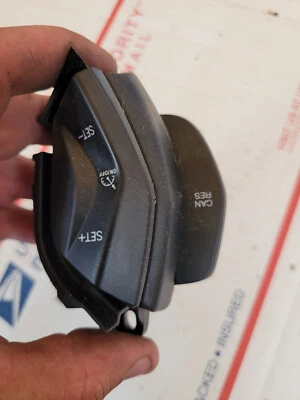 INTERRUPTOR DE CONTROLE DE CRUZEIRO VOLANTE FORD FOCUS SE 2012-2018 - Imagem 1 de 2