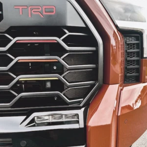 Set of 2 Tundra 2022-2025 : RED TRD Grill + Tricolor Heritage LINES SET - Picture 1 of 4