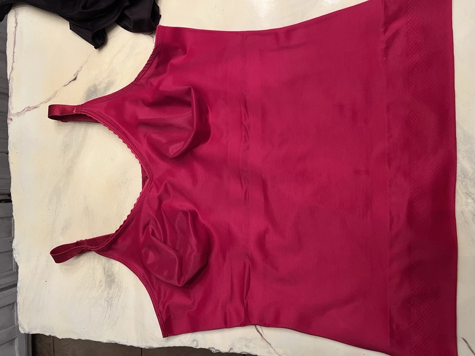 Ruby Ribbon Heritage Cami in Fuchsia Size 40 Bra/Shapewear Style #1867 - Image 1 of 3