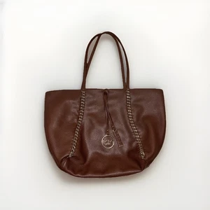 Borsa a tracolla reversibile BCBG PARIS marrone/nero ciottoli - Foto 1 di 4