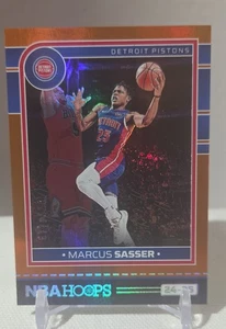 2024-25 Panini Nba Hoops - Marcus Sasser #125 Orange /149 - Picture 1 of 8