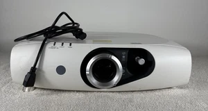 Panasonic PT-RZ370U Full HD Beamer 3976 Betriebsstunden getestet und funktionsfähig - Bild 1 von 7