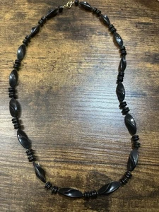 Vintage 1980s Black Beaded Lucite Necklace Gold Tone Clasp Fast Free Ship - Picture 1 of 4