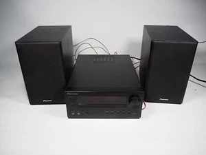 Pioneer X-HM11 Micro Bookshelf Hi-Fi Stereo System CD Receiver FM AM Radio USB - Picture 1 of 16