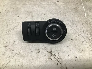 2014 VAUXHALL ASTRA J MK6 - HEADLIGHT CONTROL SWITCH AUTO LIGHTS 13268694  CNJ V - Picture 1 of 2