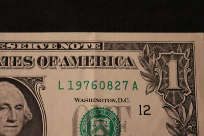 ONE DOLLAR FANCY BIRTHDAY/ANNIVERSARY NOTE [AUG 27, 1976]  SN # L 19760827 A - Image 1 of 3
