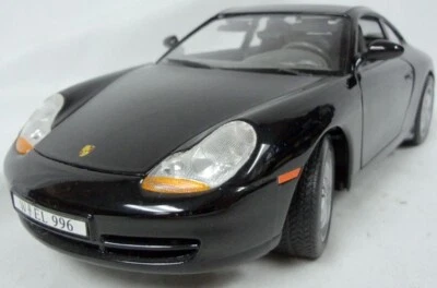 Coche de juguete coleccionable Welly escala 1:18 negro Porsche 911 Carrera 996 diecast metal Foto 1 de 4