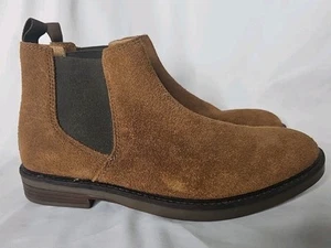 Clarks Clarkdale Brown Suede Chelsea Boot Men’s 8.5 M Pull-on Euc - Bild 1 von 8