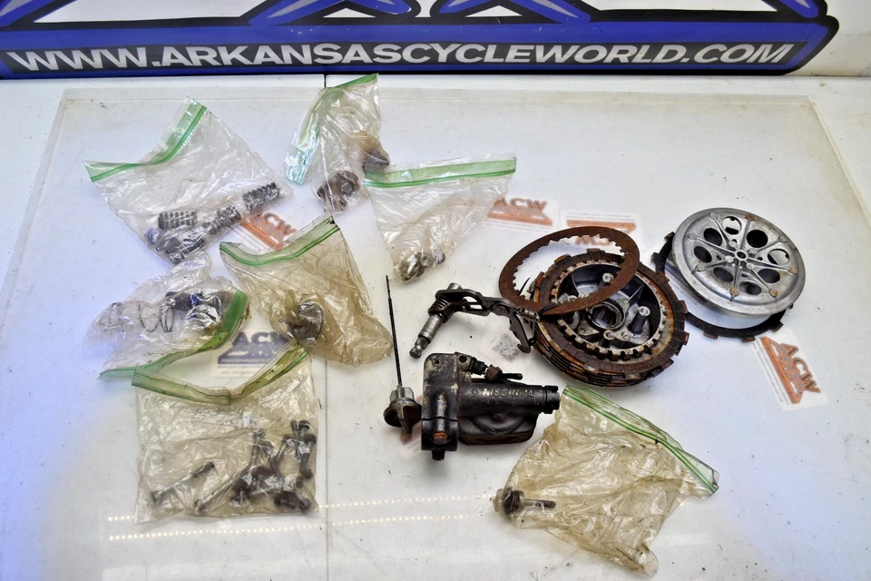 CC1 Motor Engranaje Embrague/Pernos Lote Piezas 1972 Honda XL250 XL 250 72 Foto 1 de 4