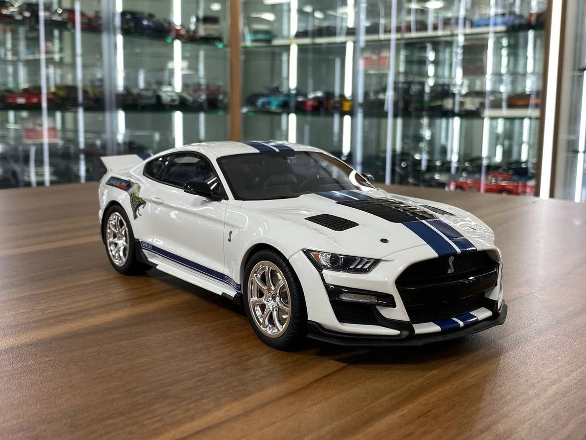 Preços baixos em Ford Ford Shelby Mustang GT500 Escala 1:18