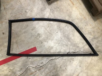 Junta de vidrio de cuarto de ventana de carga para conductores Jeep FSJ Grand Wagoneer Cherokee SJ Foto 1 de 4