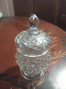Vintage 3FL OZ AVON 4.5" Tall x 3" Dia. Clear Crystal Facets Glass Jar with Lid - Picture 1 of 7