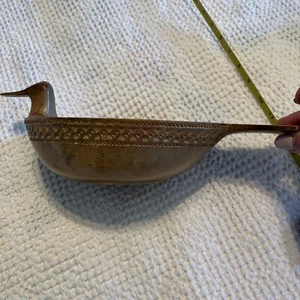 chip carved wooden duck bowl, South America 13.5" - Picture 1 of 6