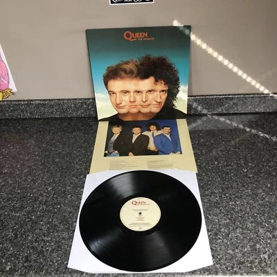 LP VINYL QUEEN ALBUM THE MIRACLE PCSD 1071989 UK 1ST PRESS 1989 NM-/EX+ - Image 1 of 4