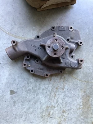 Bomba de agua nos 1969-1970 429 boss 429 serie 385 C9VY-8501-A Foto 1 de 4