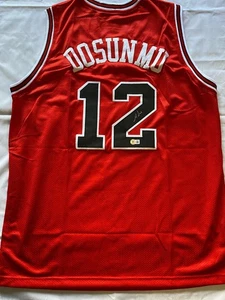 Camiseta firmada por Ayo Dosunmu - Autógrafo con certificado de autenticidad (autenticación Beckett) - Imagen 1 de 3