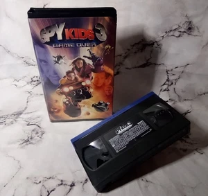 Spy Kids 3: Game Over (2003) (Dimension) Late Era Release Clamshell VHS Tape - Bild 1 von 9