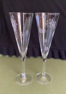 Orrefors Crystal Stem Champagne Glass Etched Snowflakes + Free Glass w Flea bite - Picture 1 of 12