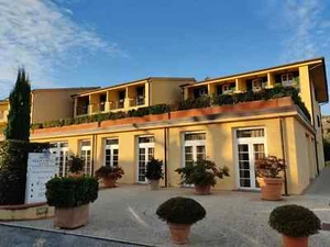 Toskana 4*, 5 Tage, HP, DZ, Pool, Villa Cappugi, Pistoia - Bild 1 von 7