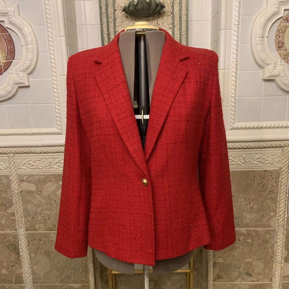 Judith Hart. Size 16.  USA.  Acrylic/Poly/Metallic.  Lined Textured Jacket.  DD. - Image 1 of 4