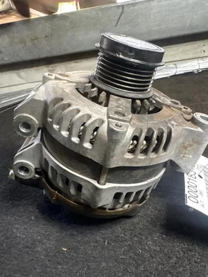 Alternador Dodge Grand Caravan Journey Chrysler Town & Country 2011-2019 OEM. Foto 1 de 4