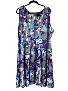 Ärmelloses Kleid mit Blumenmuster und Reißverschluss hinten Größe 26 - Bild 1 von 8