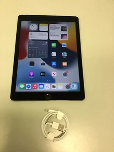 Apple iPAD 1567 128GB, Wi-Fi+4G cellular 9.7 in - SPACE GRAY - Picture 1 of 13
