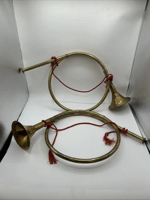 Vintage Large Solid Brass French Horn Set Hanging Decorative Cor De Chasse 20x12 - Image 1 of 4