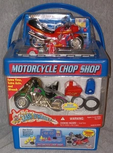 2000 Neu Crash O'Malley Motorrad Chop Shop mit Fahrrädern, echten Werkzeugen & Zubehör - Bild 1 von 8