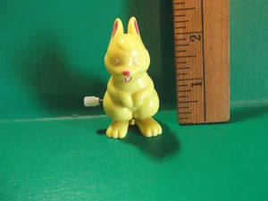 Wind-Up Collectible Yellow Hopping Bunny Rabbit  2.25"in  HANS 1990"s - Picture 1 of 7