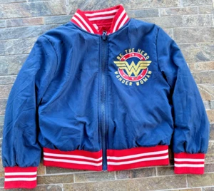 WONDER WOMAN'S GIRL'S "BE THE HERO" REVERSABLE ZIP UP JACKET RED & NAVY SZ 5-6 - Picture 1 of 6