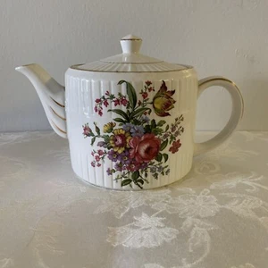 Woods & Sons Ellgreave teiera Ironstone Inghilterra 4 tazze - Foto 1 di 12