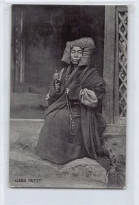Tibet - Lama priest with prayer wheel - Picture 1 of 2