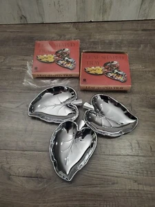 Rose Brand 3 Leaf Shaped Tray lot of Two boxes - Picture 1 of 4