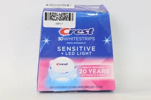 Crest 3DWhitestrips Sensitive + LED-Licht zu Hause - 14 Behandlungen (Exp 12/2025) - Bild 1 von 5