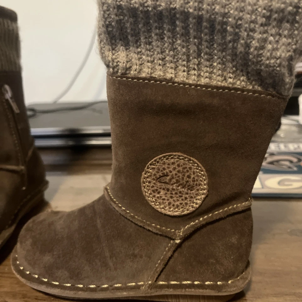 Zapatos Clark’s - Niño pequeño talla 7 Foto 1 de 4