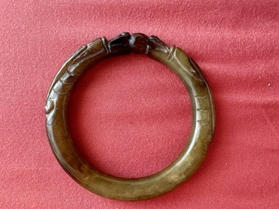 Vintage Chinese Nephrite Jade Dragon Pearl Bangle Bracelet – Mid 20th C. Brown - Image 1 of 4