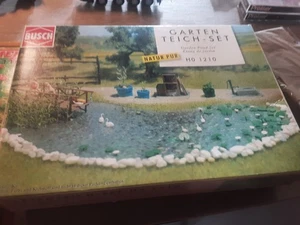 Busch 1210 Gartenteich - Set, Spur H0 - Bild 1 von 2