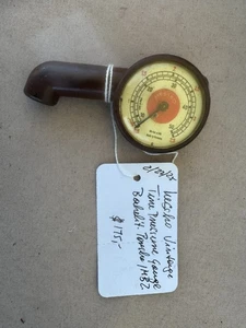 MESSKO VINTAGE TIRE PRESSURE GAUGE CLASSIC CAR TOOL ACCESSORY BAKELITEOpens in a - Picture 1 of 2