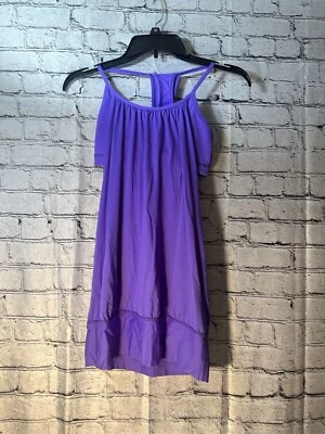 Sujetador sin mangas Lululemon sin límites en púrpura talla 4 usado en excelente estado Foto 1 de 4