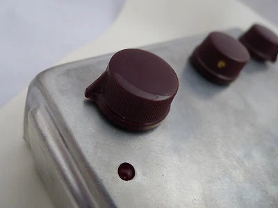 3 pcs Brown Vintage Pointer Control Knob 1/4" Shaft Set Screws  Dia:25mm/32mm - Image 1 of 4